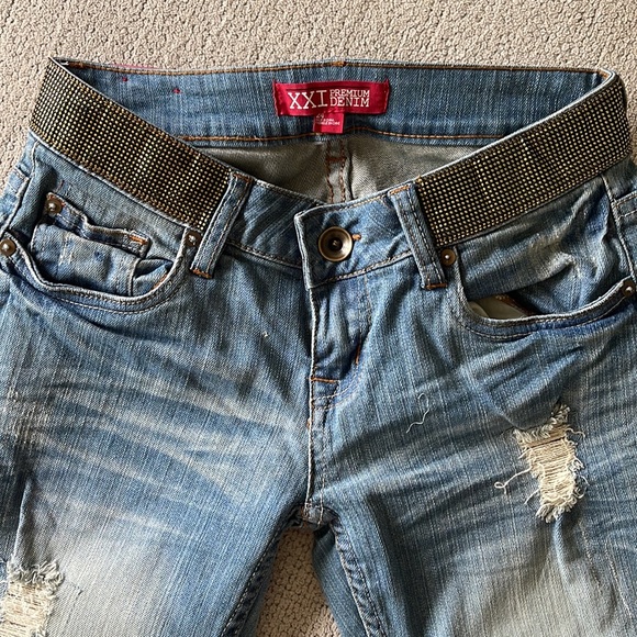 Forever XXI ankle length jeans.  NWT. - Picture 2 of 5